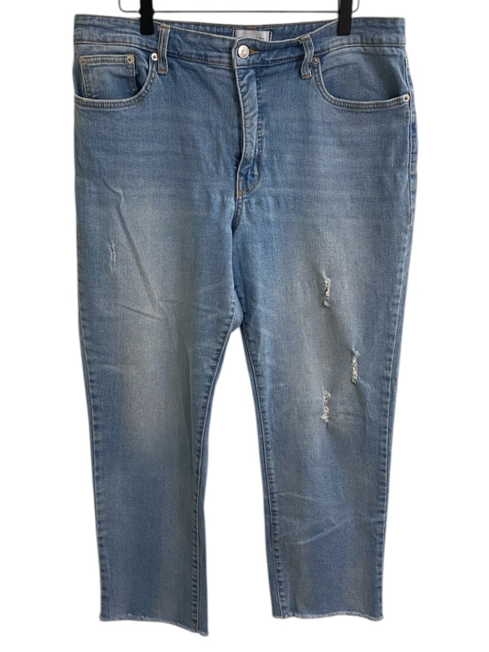 CROWN & IVY HIGH RISE VINTAGE STRAIGHT JEANS LIGHT WASH SIZE 14 CROP RAW HEM